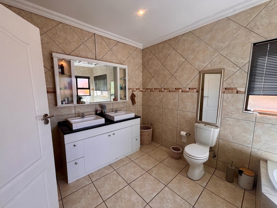 3 Bedroom Property for Sale in Wilkoppies North West